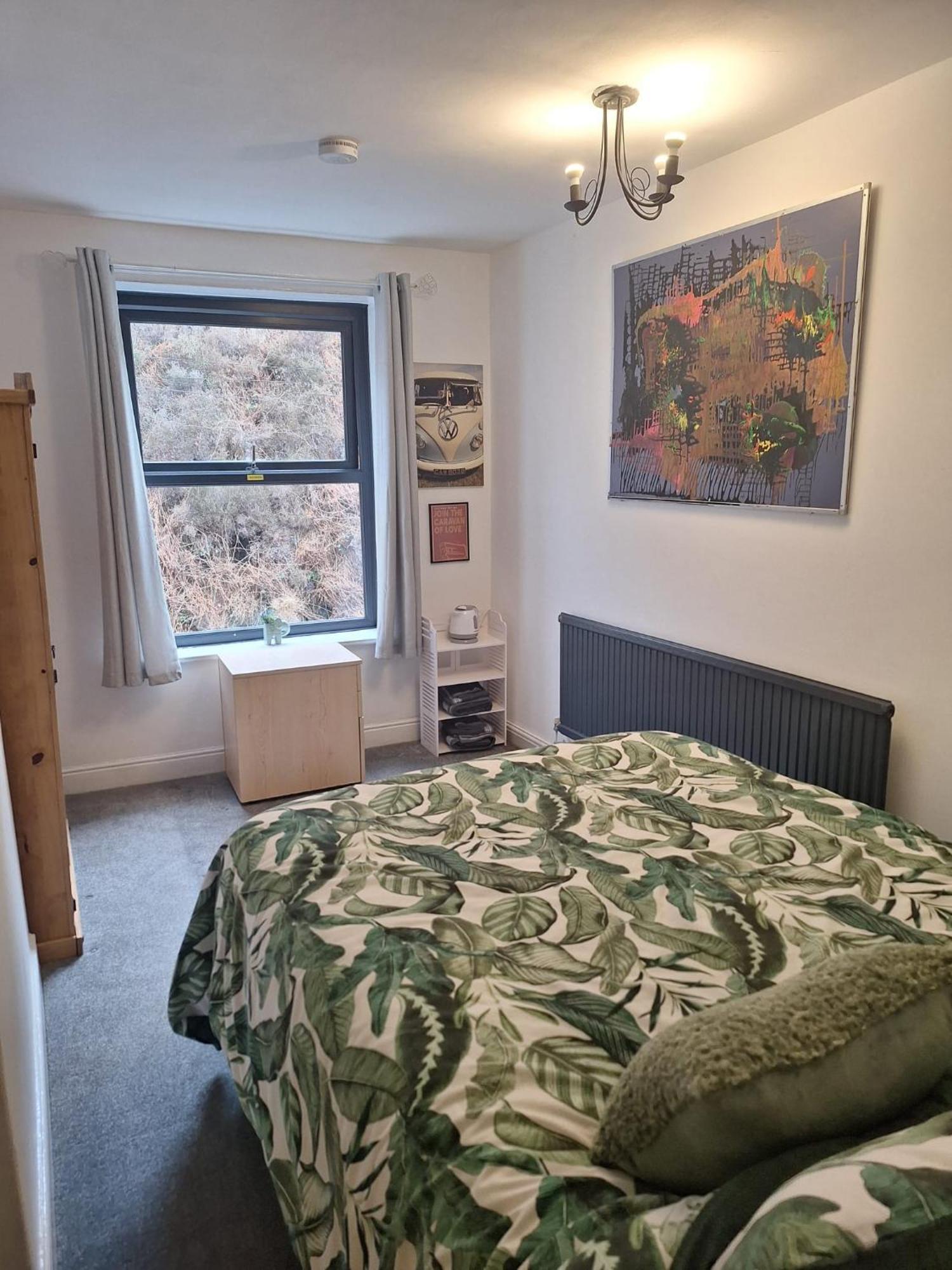 Walsden Todmorden Bed & Breakfast - The Toothless Mog מראה חיצוני תמונה